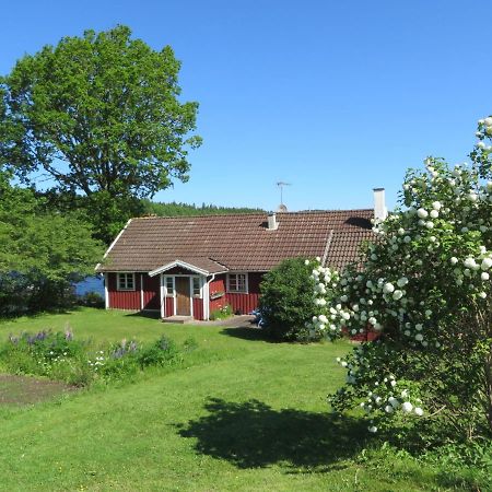 Holiday Home Fågelkärr Sjöstugan - SND115 Gränna Exteriör bild